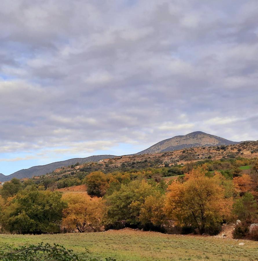 Corral De L'Esquirol Villa Basturs Bagian luar foto